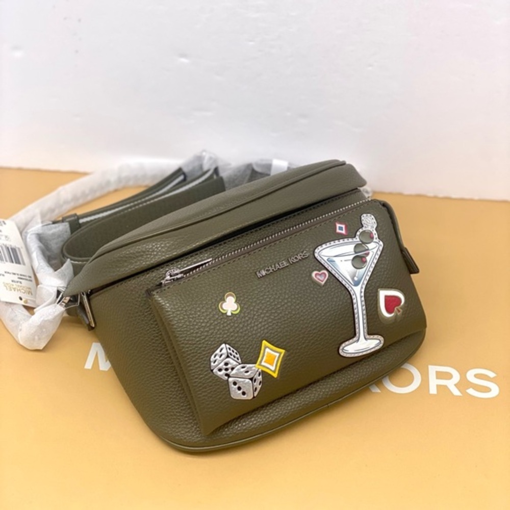 Michael Kors Olive Green Funny
Pack Belt Crossbody Bag with Fun
Patches